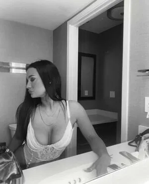Kelly Meinhart OnlyFans Leaked Free Thumbnail Picture - #8ZIXiVezsh