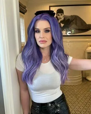 Kelly Osbourne OnlyFans Leaked Free Thumbnail Picture - #DBqP9j24Xx