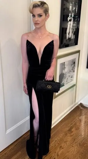 Kelly Osbourne OnlyFans Leaked Free Thumbnail Picture - #XUFit36Ohy