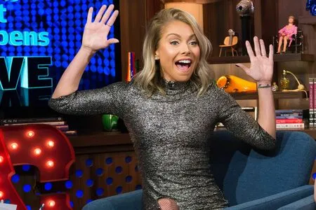 Kelly Ripa OnlyFans Leaked Free Thumbnail Picture - #9EE31pvt9U