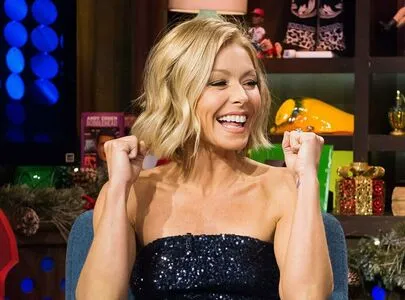 Kelly Ripa OnlyFans Leaked Free Thumbnail Picture - #lUCcTSxOEf