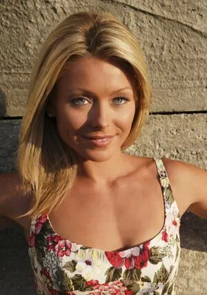 Kelly Ripa OnlyFans Leaked Free Thumbnail Picture - #oJOrzrWrxw