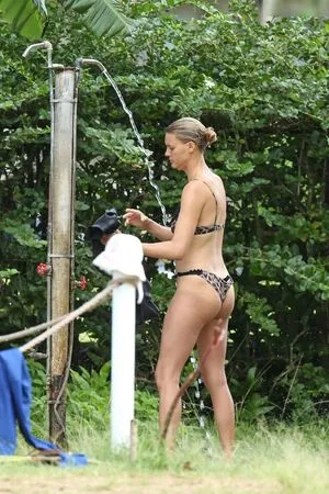Kelly Rohrbach OnlyFans Leaked Free Thumbnail Picture - #2gvsJ6DgFo