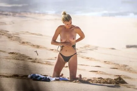 Kelly Rohrbach OnlyFans Leaked Free Thumbnail Picture - #BLF8J1k4Su