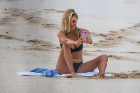 Kelly Rohrbach OnlyFans Leaked Free Thumbnail Picture - #tidmjewgW7
