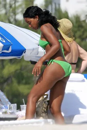 Kelly Rowland OnlyFans Leaked Free Thumbnail Picture - #92ppRt09xU