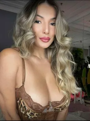 Kellymathews OnlyFans Leaked Free Thumbnail Picture - #LZNKLoMSvs