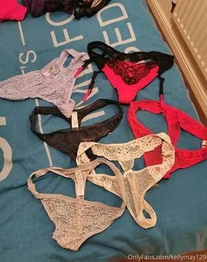 Kellymay129 OnlyFans Leaked Free Thumbnail Picture - #2CuaM0xh79