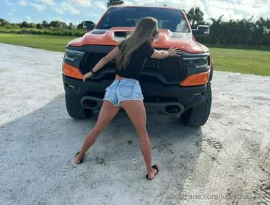 Kellymay129 OnlyFans Leaked Free Thumbnail Picture - #5Q1JolbX7N