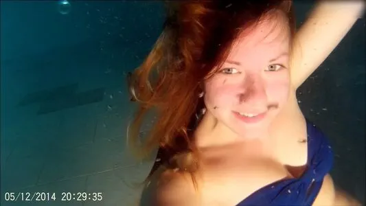 Kellymissesvlog OnlyFans Leaked Free Thumbnail Picture - #37Kan0nKDN