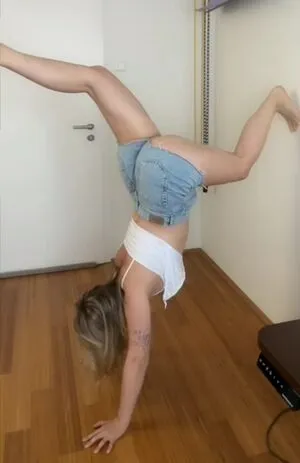 Kellymissesvlog OnlyFans Leaked Free Thumbnail Picture - #8tRJiWSaQ2