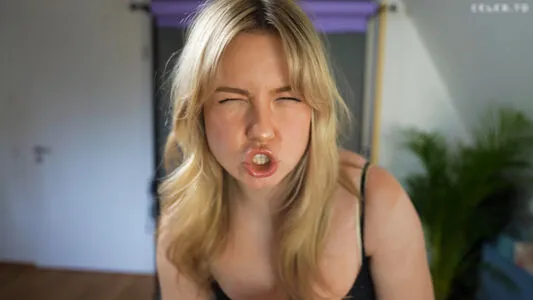 Kellymissesvlog OnlyFans Leaked Free Thumbnail Picture - #DKcWBO6oV3