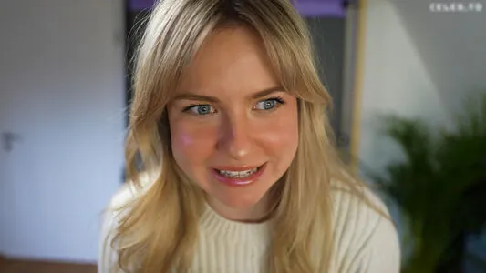 Kellymissesvlog OnlyFans Leaked Free Thumbnail Picture - #RivR0spNgr