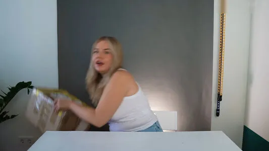 Kellymissesvlog OnlyFans Leaked Free Thumbnail Picture - #TS1PFEi6G2