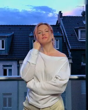 Kellymissesvlog OnlyFans Leaked Free Thumbnail Picture - #eBbaEh0OMq