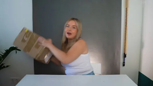 Kellymissesvlog OnlyFans Leaked Free Thumbnail Picture - #eXeIrURIQ6