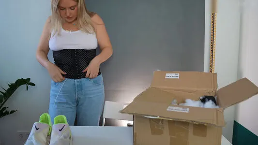Kellymissesvlog OnlyFans Leaked Free Thumbnail Picture - #wBrCwaVZSs