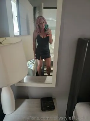 Kellystylestx OnlyFans Leaked Free Thumbnail Picture - #IjBQqGL0CM