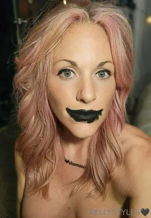 Kellystylestx OnlyFans Leaked Free Thumbnail Picture - #NdvvJZKOIO