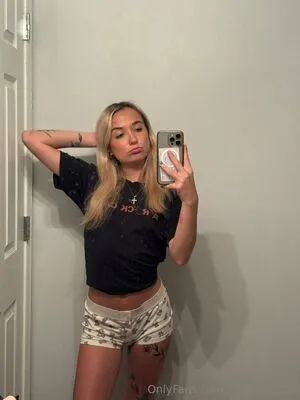 Kelseyblue OnlyFans Leaked Free Thumbnail Picture - #1Phixe4khz