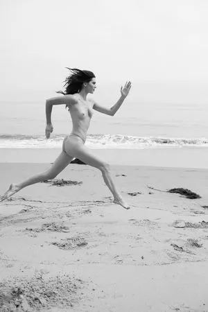 Kendall Jenner OnlyFans Leaked Free Thumbnail Picture - #1oJ5Vf6FAM