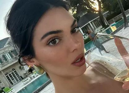 Kendall Jenner OnlyFans Leaked Free Thumbnail Picture - #4E6DF5Qikg