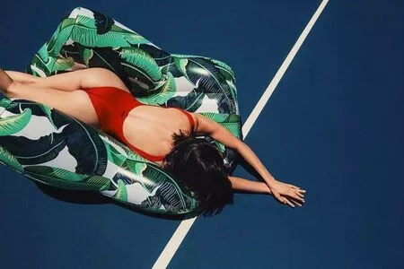 Kendall Jenner OnlyFans Leaked Free Thumbnail Picture - #4uYzUpdie6