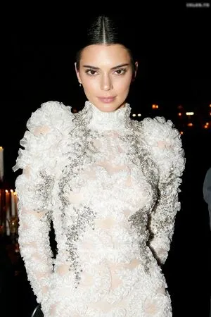 Kendall Jenner OnlyFans Leaked Free Thumbnail Picture - #61HyZKAzz8