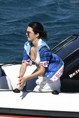 Kendall Jenner OnlyFans Leaked Free Thumbnail Picture - #7O5V8oPmnS