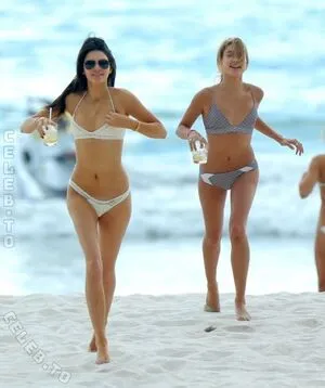 Kendall Jenner OnlyFans Leaked Free Thumbnail Picture - #D6MGJ6lyyD