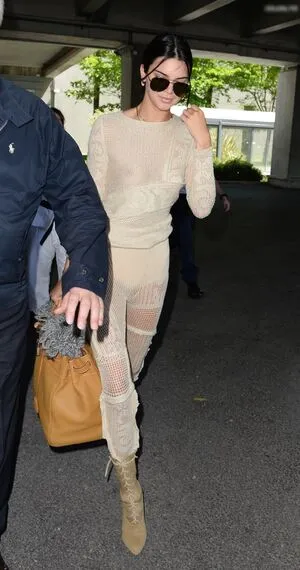 Kendall Jenner OnlyFans Leaked Free Thumbnail Picture - #ENHz23i4If