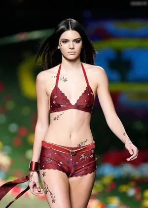 Kendall Jenner OnlyFans Leaked Free Thumbnail Picture - #FQpQ3T9v2r
