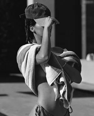 Kendall Jenner OnlyFans Leaked Free Thumbnail Picture - #GcEjF4jdZm