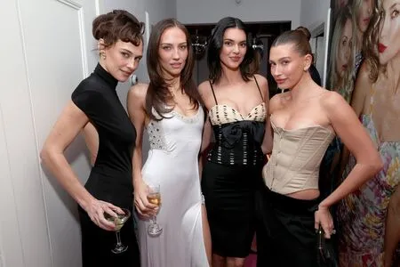 Kendall Jenner OnlyFans Leaked Free Thumbnail Picture - #L7S2R0xlqy