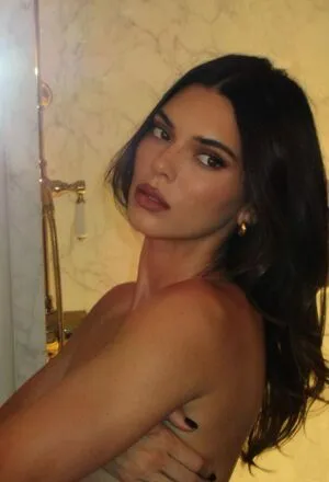 Kendall Jenner OnlyFans Leaked Free Thumbnail Picture - #Mp8j5M3P22