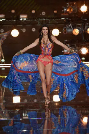 Kendall Jenner OnlyFans Leaked Free Thumbnail Picture - #Mzb53CCoue