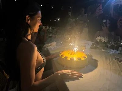 Kendall Jenner OnlyFans Leaked Free Thumbnail Picture - #PC94hkANZR