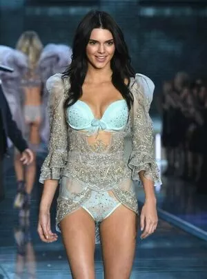 Kendall Jenner OnlyFans Leaked Free Thumbnail Picture - #PKryF3SpTi