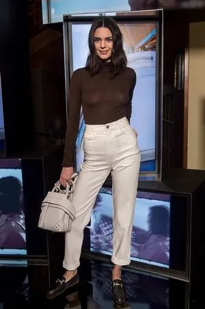 Kendall Jenner OnlyFans Leaked Free Thumbnail Picture - #QCL2eWRXt7