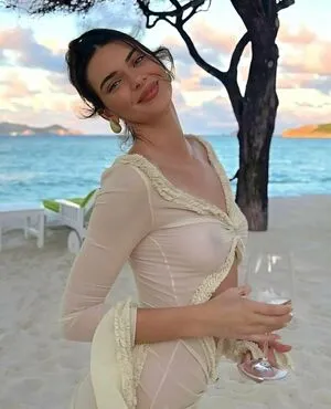 Kendall Jenner OnlyFans Leaked Free Thumbnail Picture - #RfbAjslGk1