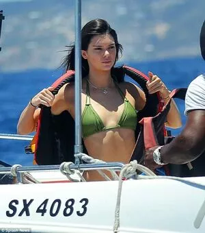 Kendall Jenner OnlyFans Leaked Free Thumbnail Picture - #XPl3dJ77Kh