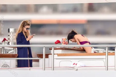 Kendall Jenner OnlyFans Leaked Free Thumbnail Picture - #ZubIvFtc3N