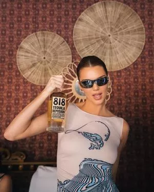 Kendall Jenner OnlyFans Leaked Free Thumbnail Picture - #bbugE1iOpK