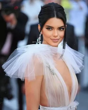 Kendall Jenner OnlyFans Leaked Free Thumbnail Picture - #fY35dDEXdZ