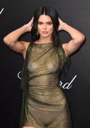 Kendall Jenner OnlyFans Leaked Free Thumbnail Picture - #kler5ByCot