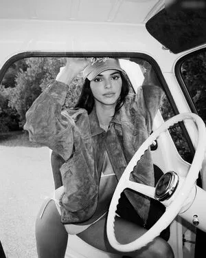 Kendall Jenner OnlyFans Leaked Free Thumbnail Picture - #nZPIW2AcCK