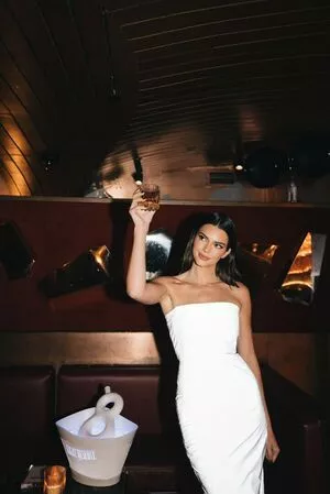 Kendall Jenner OnlyFans Leaked Free Thumbnail Picture - #obUrk6JvD7