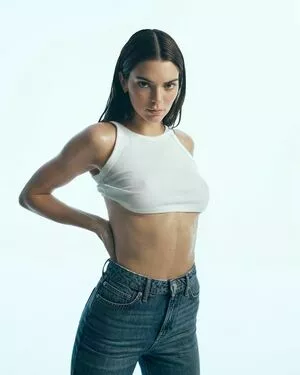 Kendall Jenner OnlyFans Leaked Free Thumbnail Picture - #xFDyLvenCg