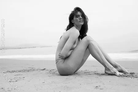 Kendall Jenner OnlyFans Leaked Free Thumbnail Picture - #y79F9N9xRC