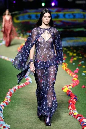 Kendall Jenner OnlyFans Leaked Free Thumbnail Picture - #zRUSskulea
